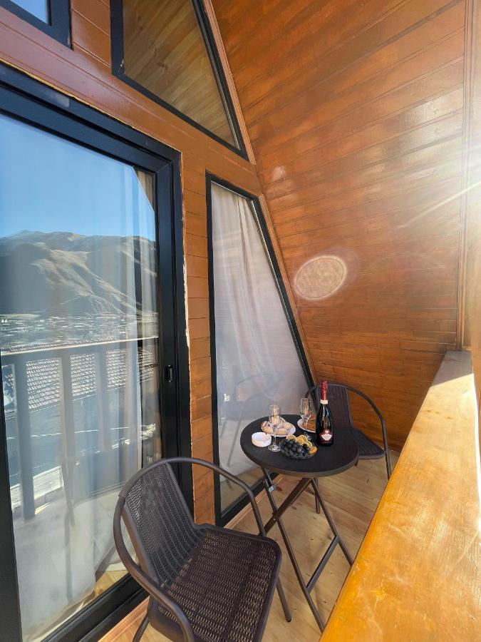 Twin Cottages Kazbegi Exterior photo